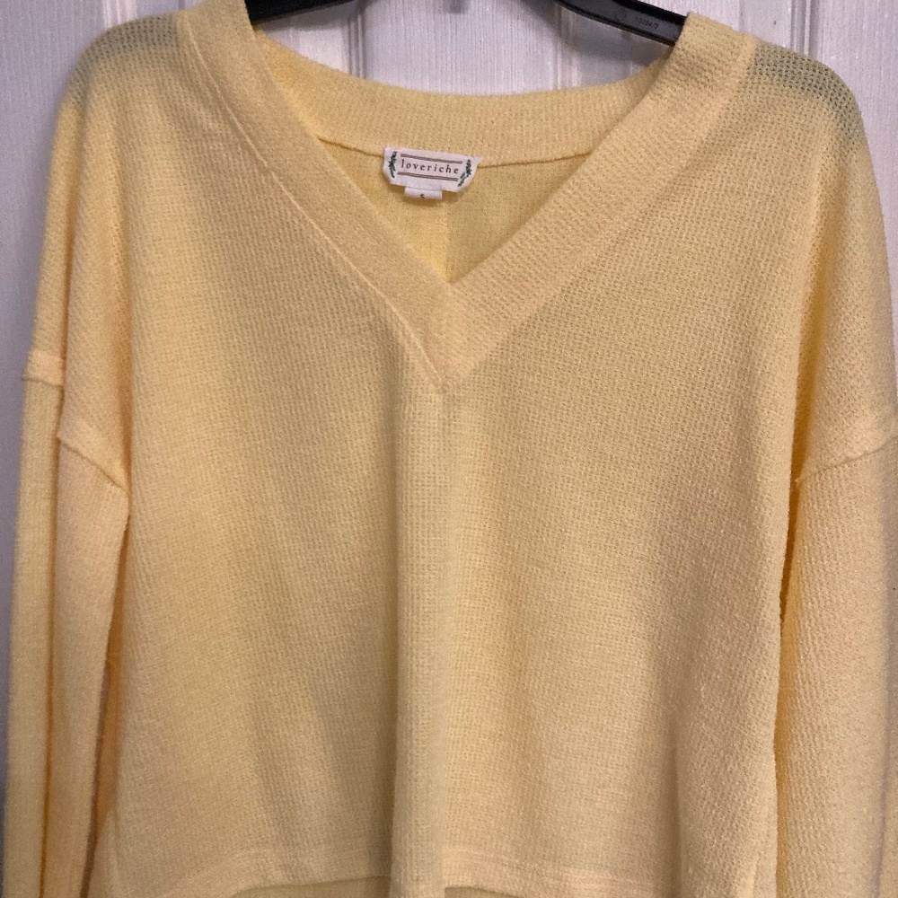 Boutique spring sweater
